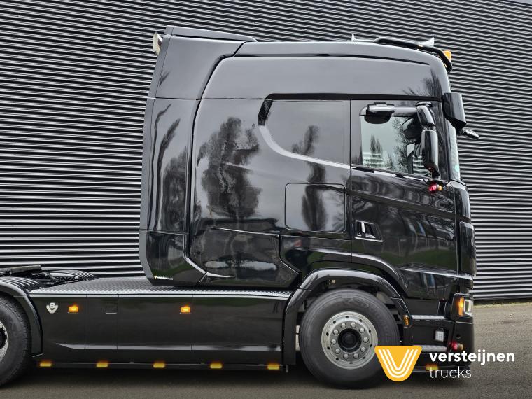 Scania S660 V8 LONGLINE / XXL / SPECIAL / SHOWTRUCK - Versteijnen Trucks